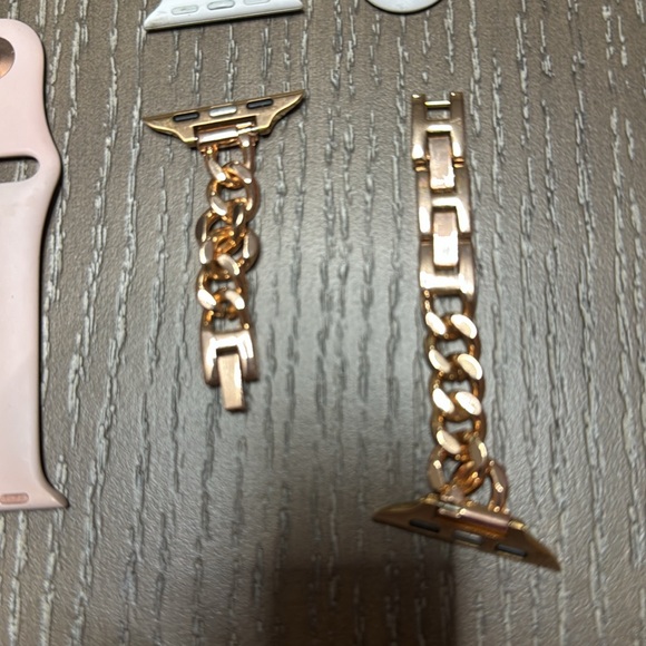 Apple Watch accessories- Never used - Picture 3 of 6